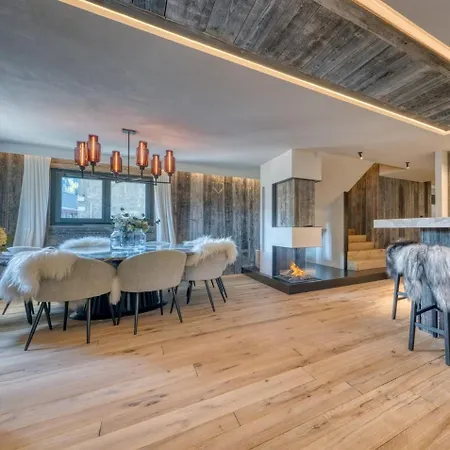 Exception A Piscine Interieure Chalet Megeve