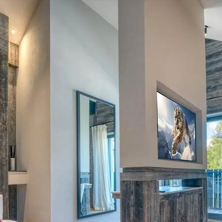 Exception A Piscine Interieure Chalet Megeve